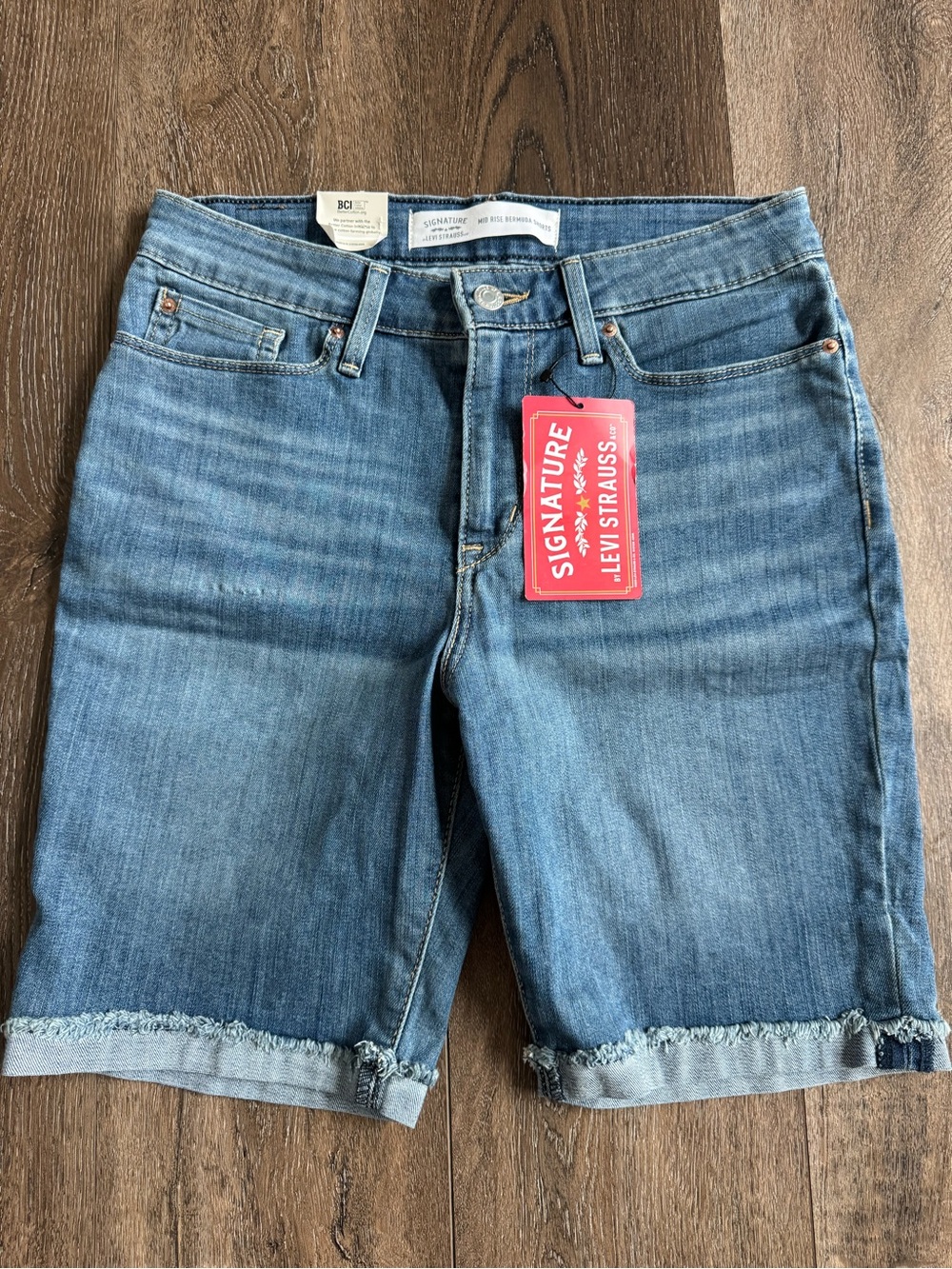 Signature by Levi Strauss Women’s Light Blue Denim Bermuda Shorts Size 8